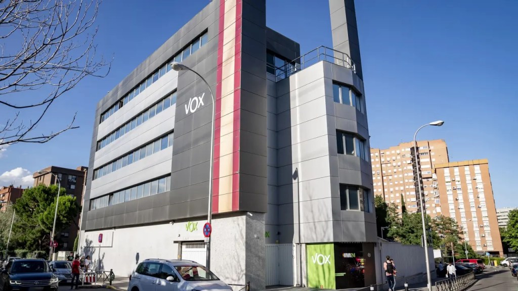 Dimite el responsable de redes sociales de Vox tras una denuncia por presunto acoso sexual a un&nbsp;menor