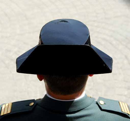 Españolear: Podemos presentará a un guardia civil como candidato a la presidencia de la&nbsp;Junta