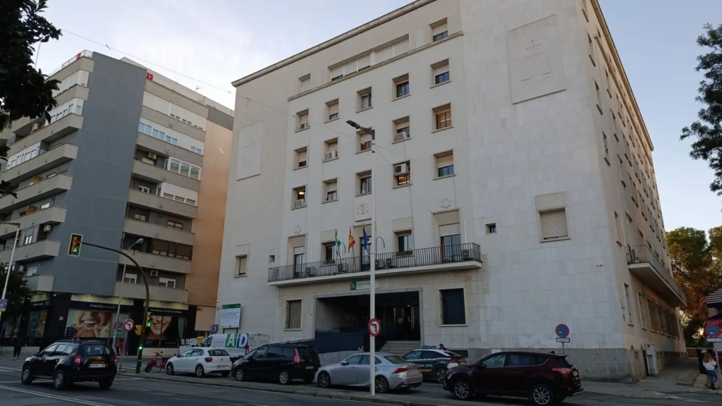 Rebajan de 28 a 6 meses de prisión una condena por agresión homófoba en Isla Cristina por retrasos&nbsp;judiciales