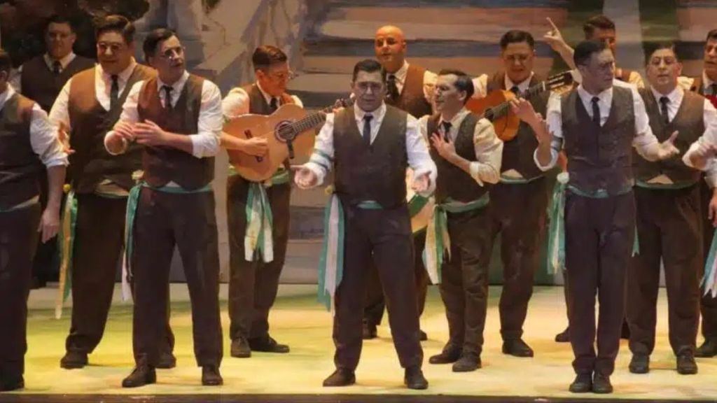 Blas Infante se sube al escenario del Falla con una excepcional comparsa&nbsp;(vídeo)