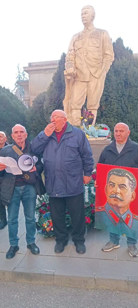Movilizaciones del Partido Comunista Unificado de Georgia en el 146º aniversario del nacimiento de&nbsp;Stalin