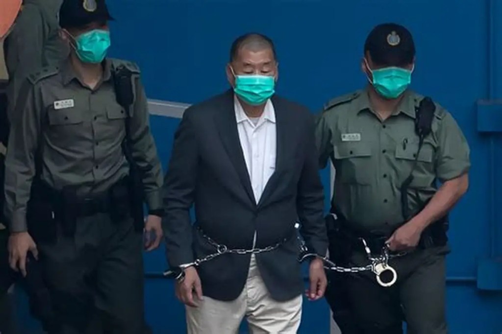 El oligarca Jimmy Lai es condenado a 20 años de prisión en China por organizar los disturbios en Hong&nbsp;Kong