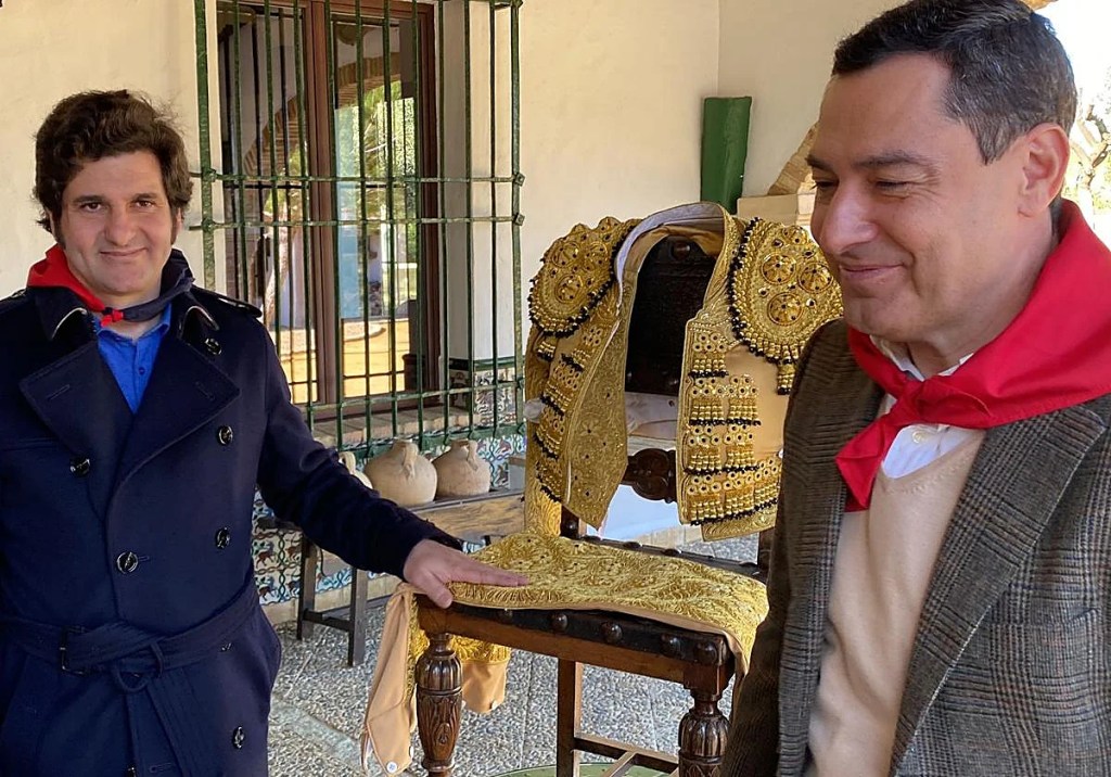 Moreno Bonilla concede al torero Morante de la Puebla, afín a la ultraderecha, la Medalla de Andalucía de la&nbsp;Cultura