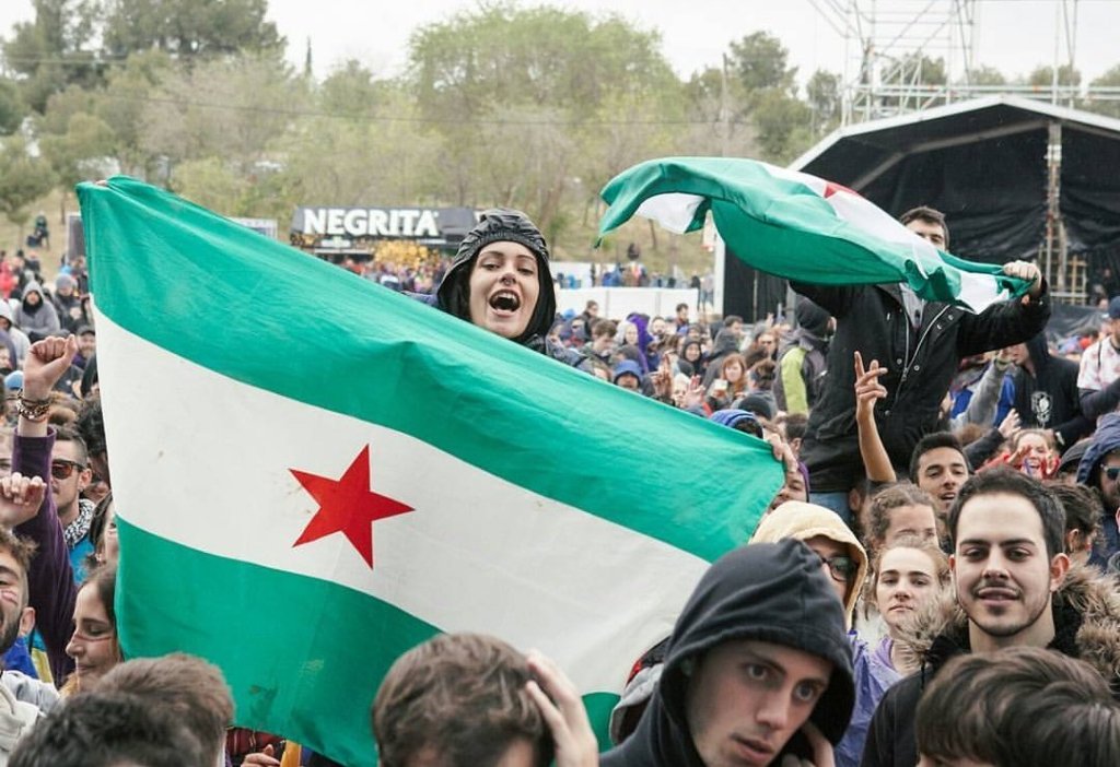 Rompiendo cadenas: Desde 2021 se triplican quienes se sienten “solo andaluces” y se duplican quienes dicen ser “más andaluces que&nbsp;españoles”