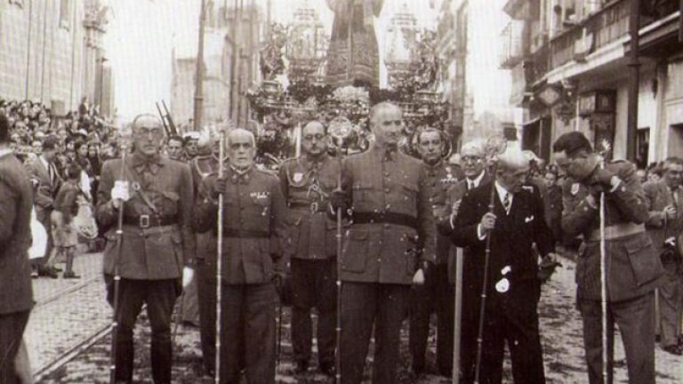 No es una tradición de siglos: la Semana Santa actual la inventó el&nbsp;Franquismo