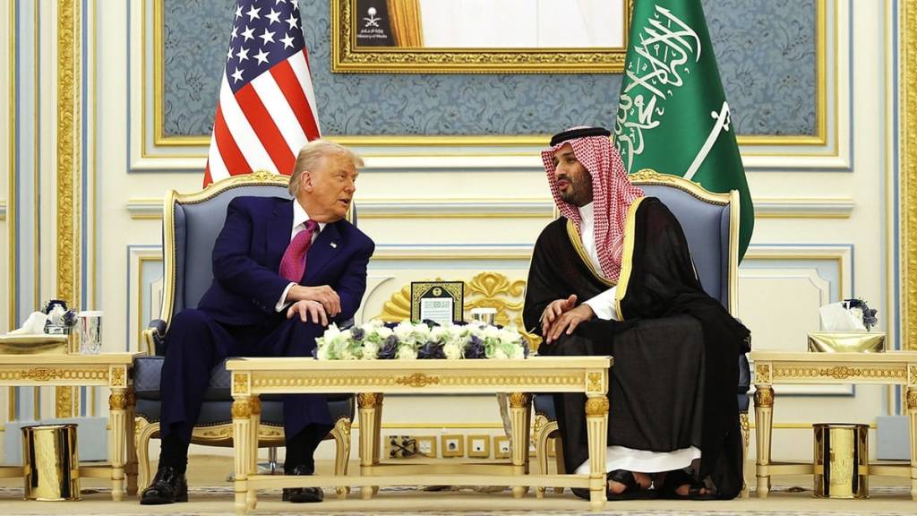 Trump suspende la ofensiva inminente contra Irán tras la mediación de aliados&nbsp;árabes