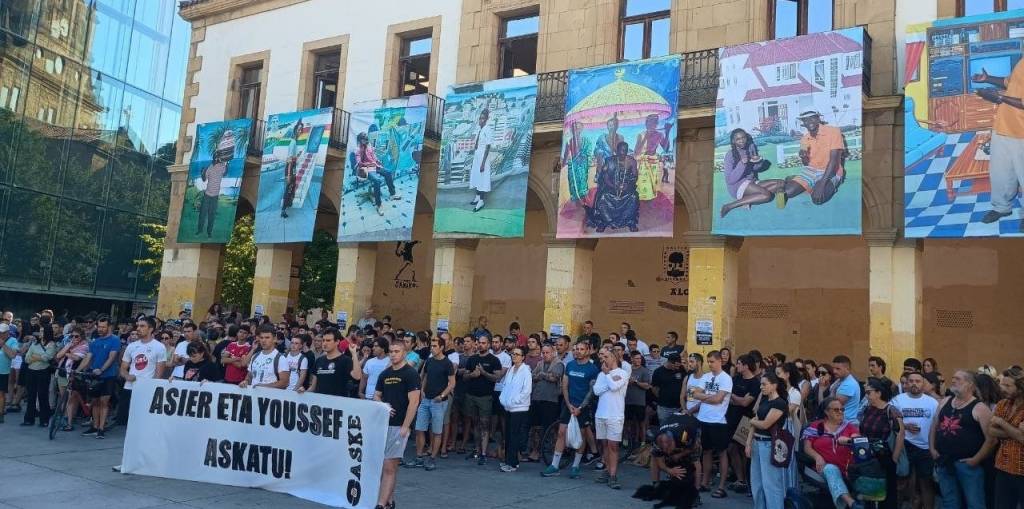 En libertad los dos militantes de Iranekin Bat detenidos, aunque tienen que entregar el&nbsp;pasaporte