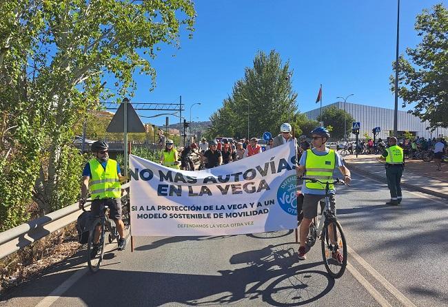 Denuncian que el PP quiere construir otra carretera en la Vega de Granada: «las VAU responden a un modelo obsoleto de&nbsp;movilidad»