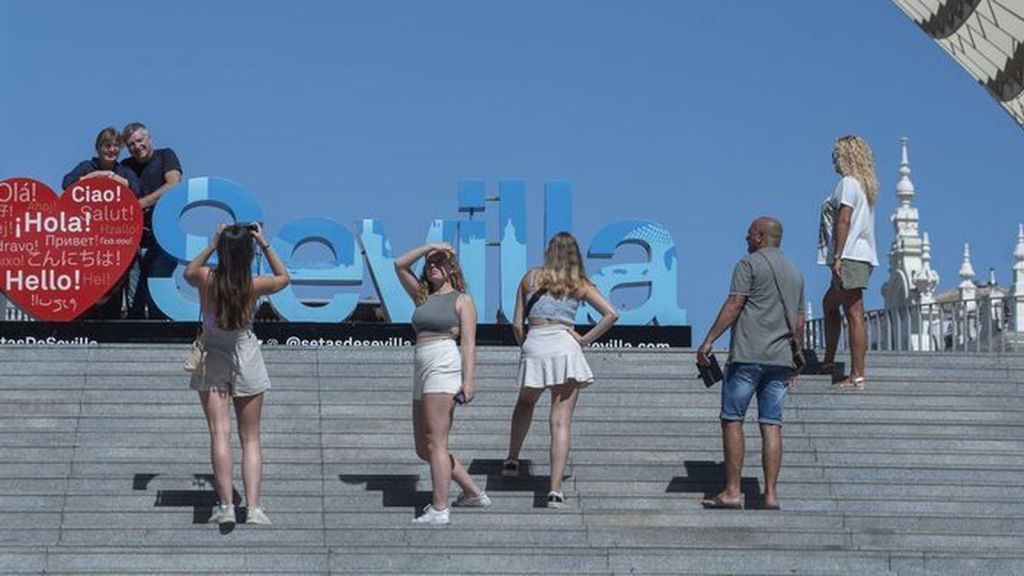 Una de cada tres personas no puede permitirse ni una semana de vacaciones al año en el Estado&nbsp;español