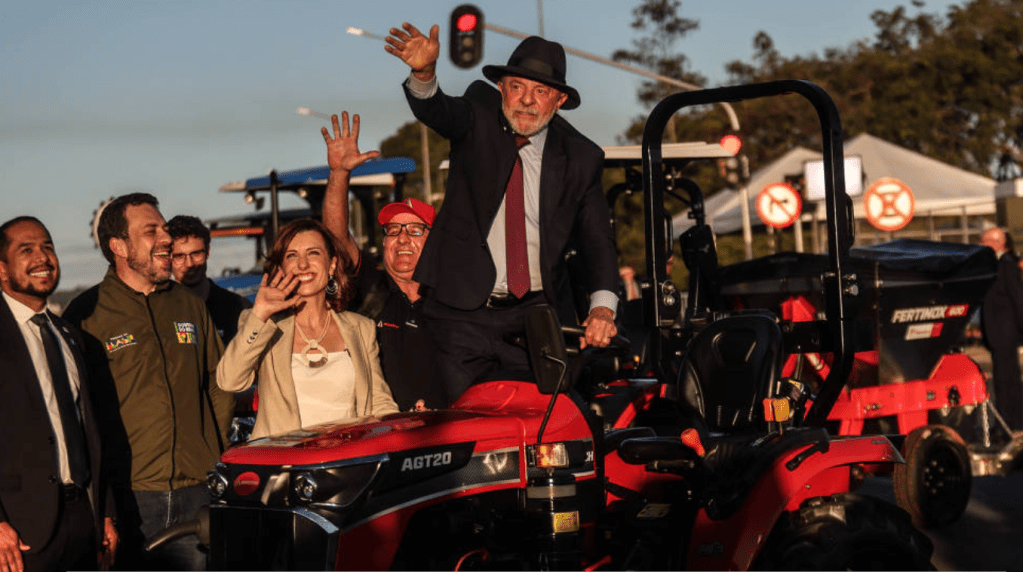 Brasil: Lula da la espalda a los sin tierra y abraza a los&nbsp;latifundios